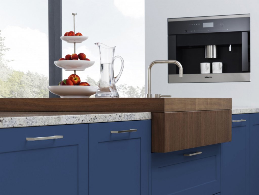 Navy Shaker Kitchens.