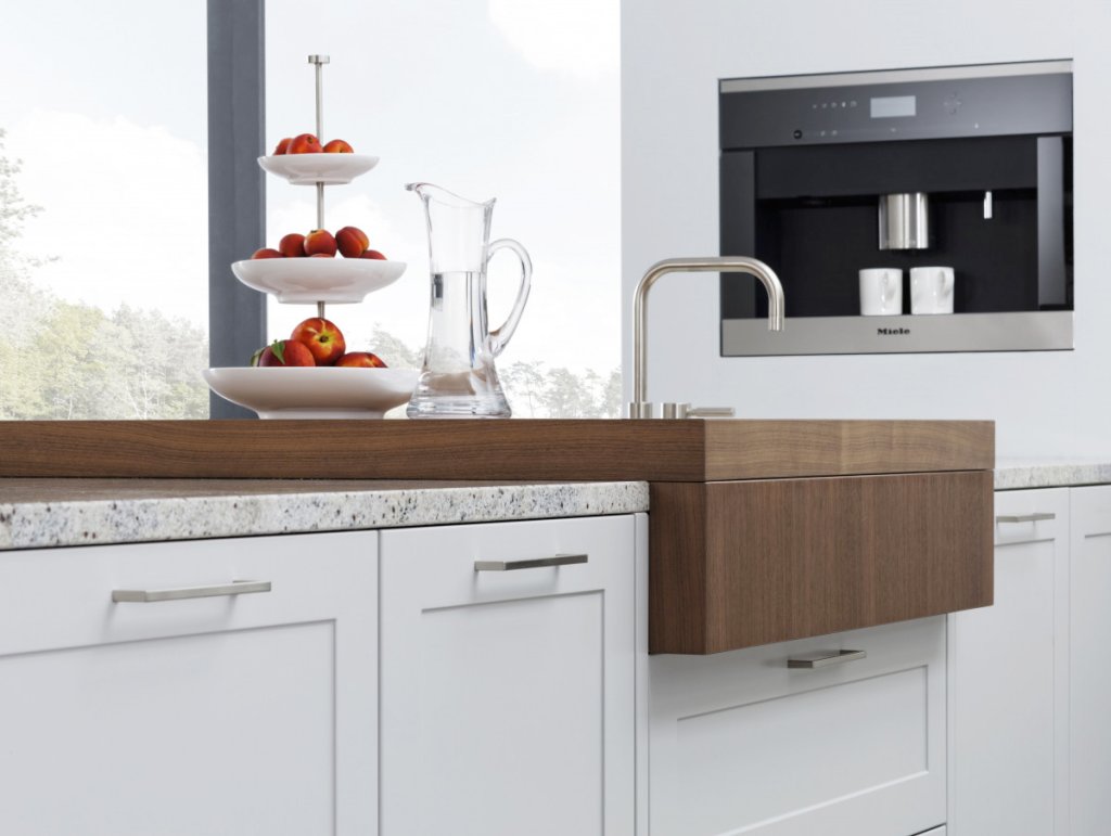 Shaker Kitchens.